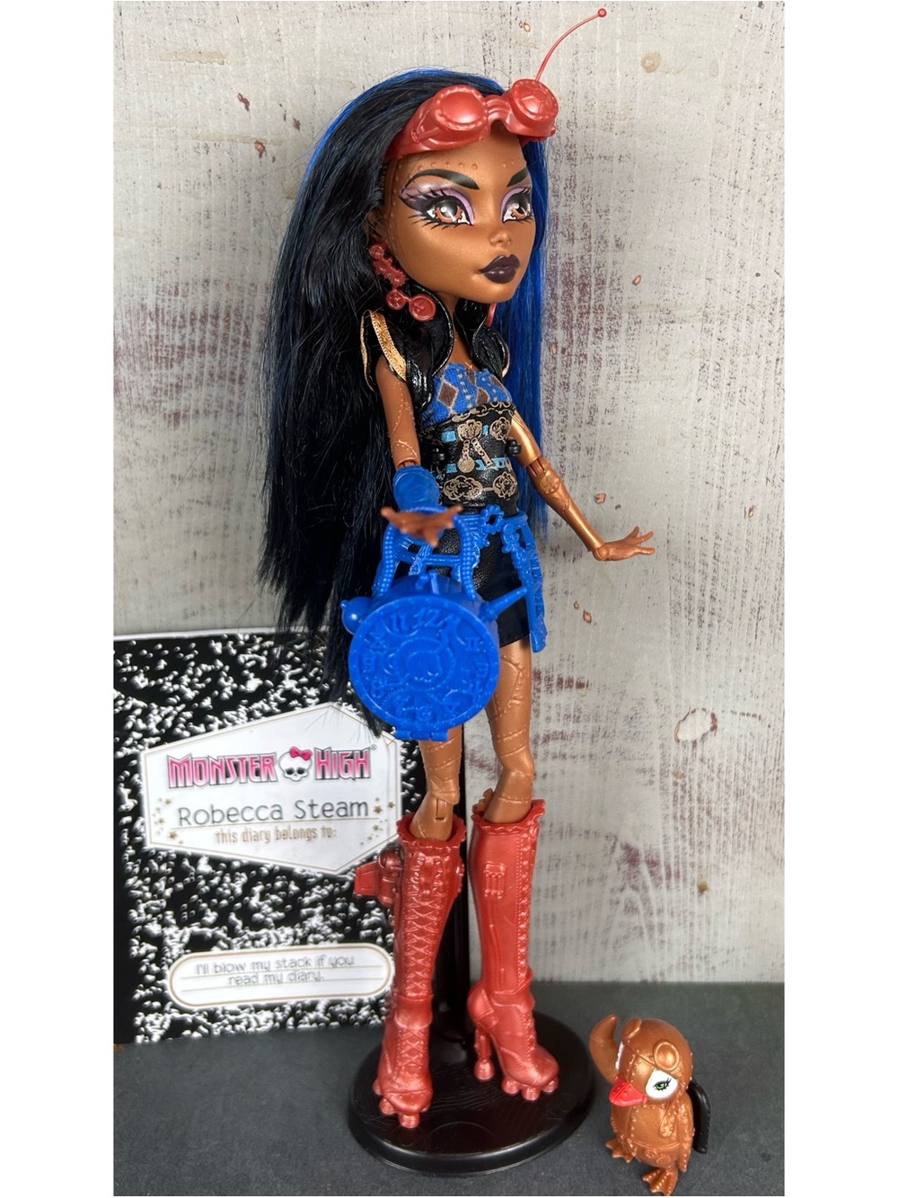 Monster High Robecca Steam Signature First Wave Doll - Picture 3 of 11